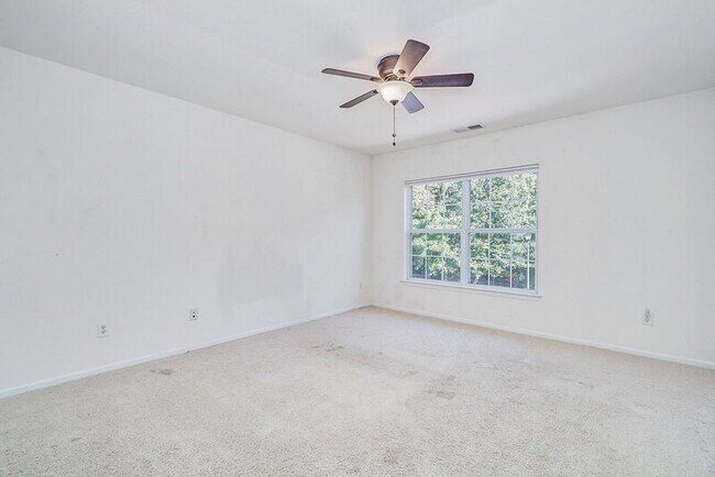 Building Photo - 985 Lambourne Ln