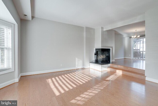 Building Photo - 5312 Anchor Ct