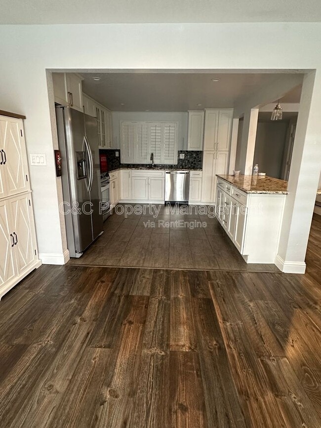 Building Photo - 180 Pelican Loop