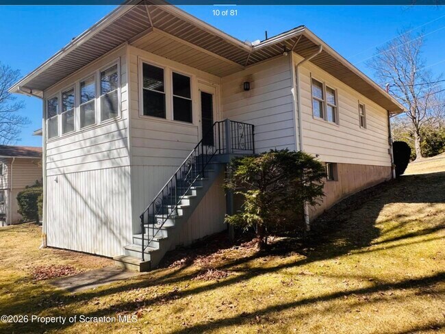Building Photo - 410 Barbara Dr