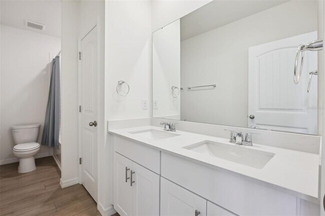 Building Photo - 11876 SHINE VIEW Ln