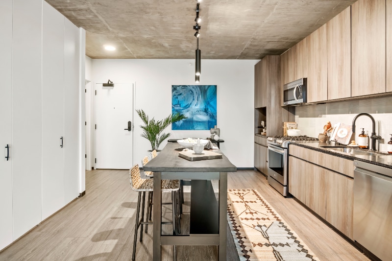 Building Photo - 1450 W Randolph St