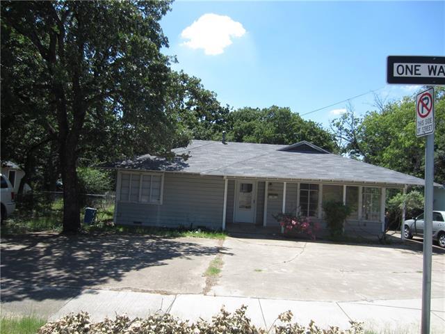 Building Photo - 2621 N Locust St