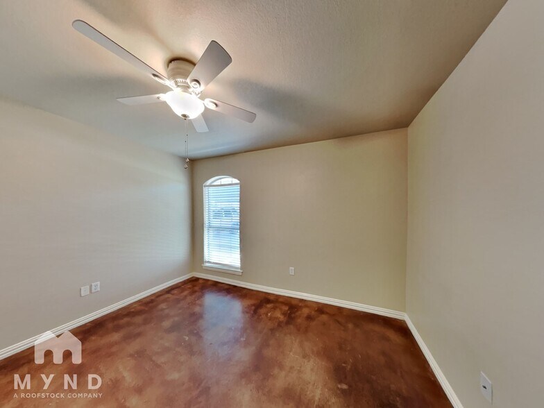 Building Photo - 102 Jolin Ln