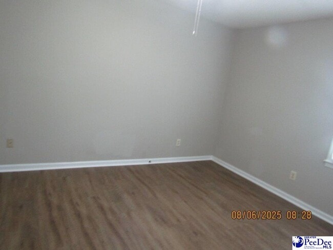 Building Photo - 509 Sidney Ave