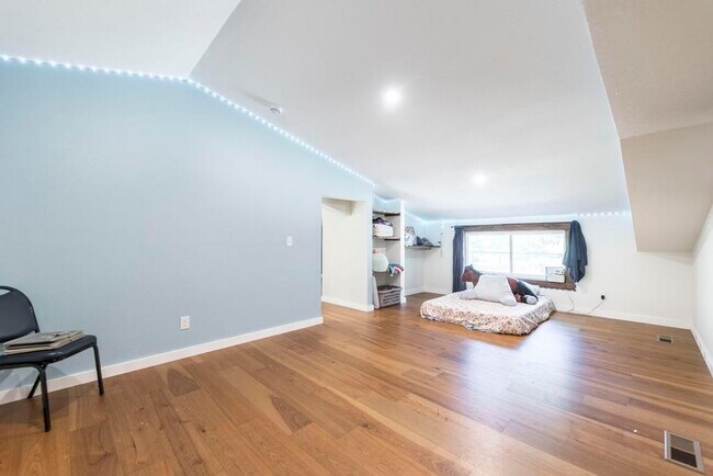 Building Photo - 5451 Walton Rd