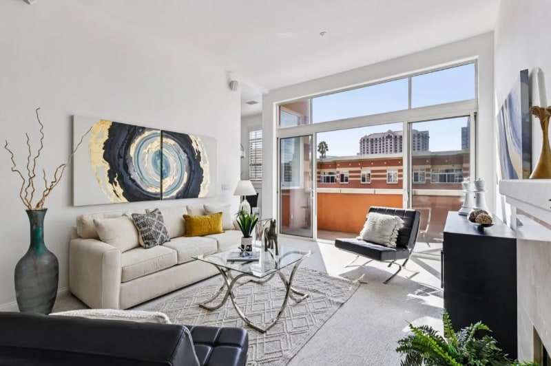 Building Photo - 130 E San Fernando St