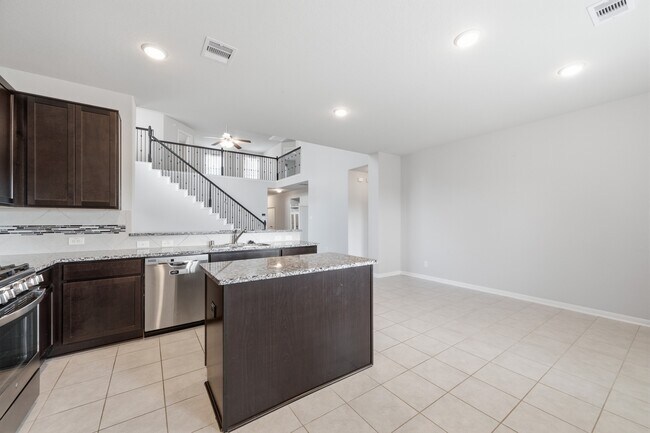 Building Photo - 10402 Matterhorn Dr