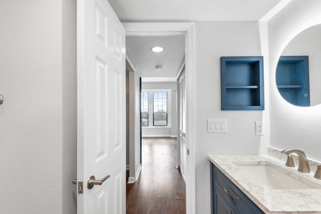 Building Photo - 235 6th St NW
