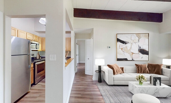 Building Photo - The Commons at Windsor Gardens