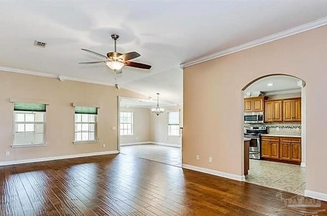 Building Photo - 4979 Vizcaya Dr