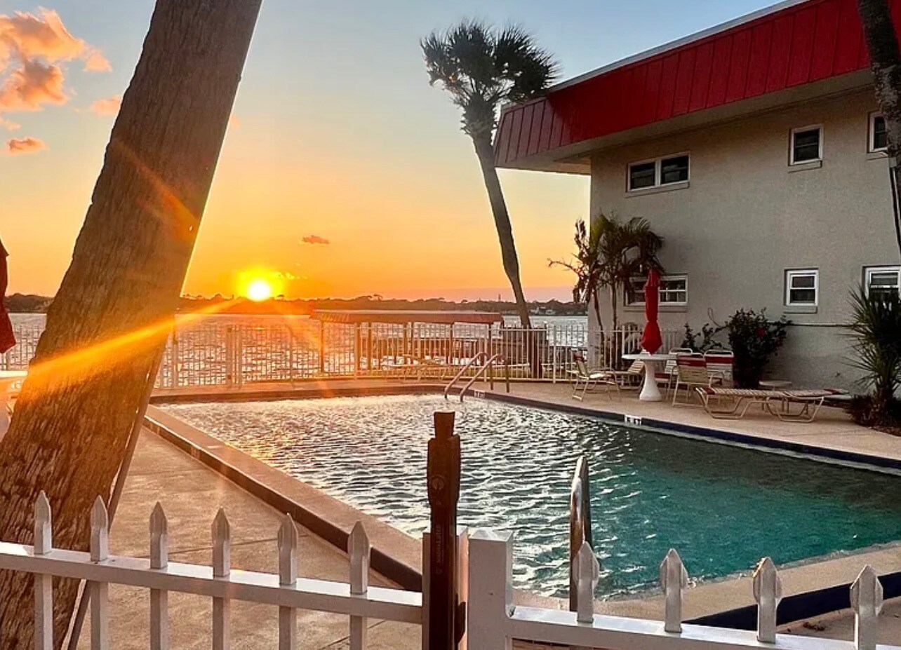 Building Photo - 2901 N Halifax Ave