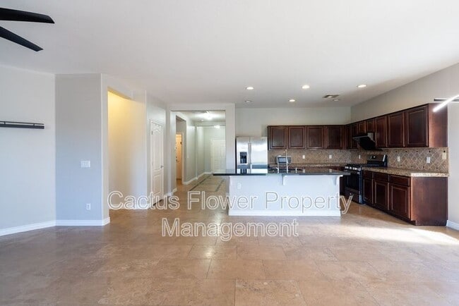 Building Photo - 1497 E Indigo St