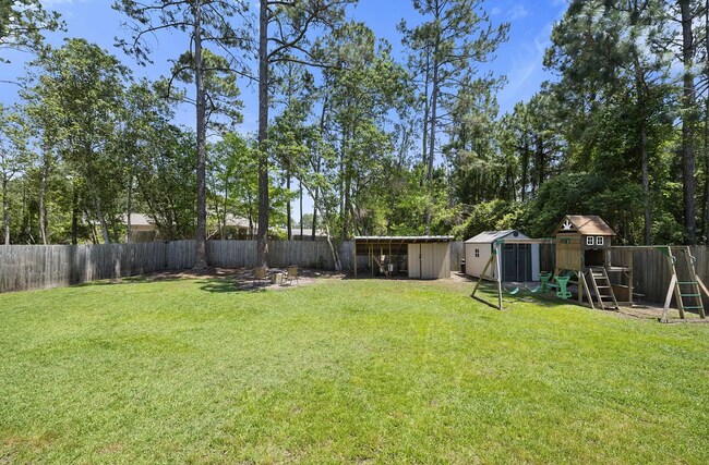 Building Photo - 2234 Avenida De Sol