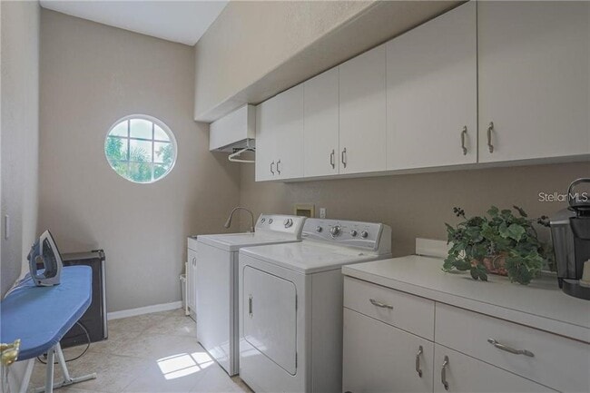 Building Photo - 6308 Thorndon Cir