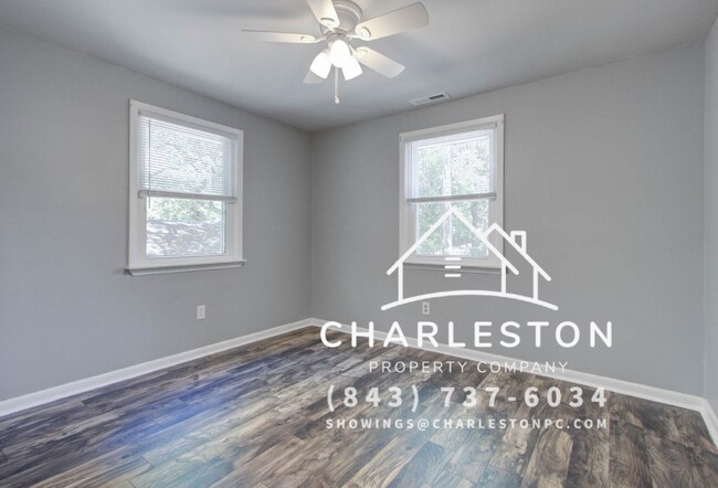 Building Photo - 1833 Orangeburg St