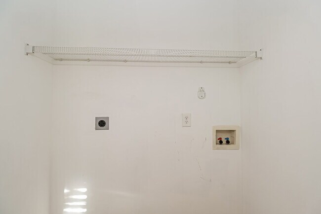 Building Photo - 11925 Misty Pine Ct