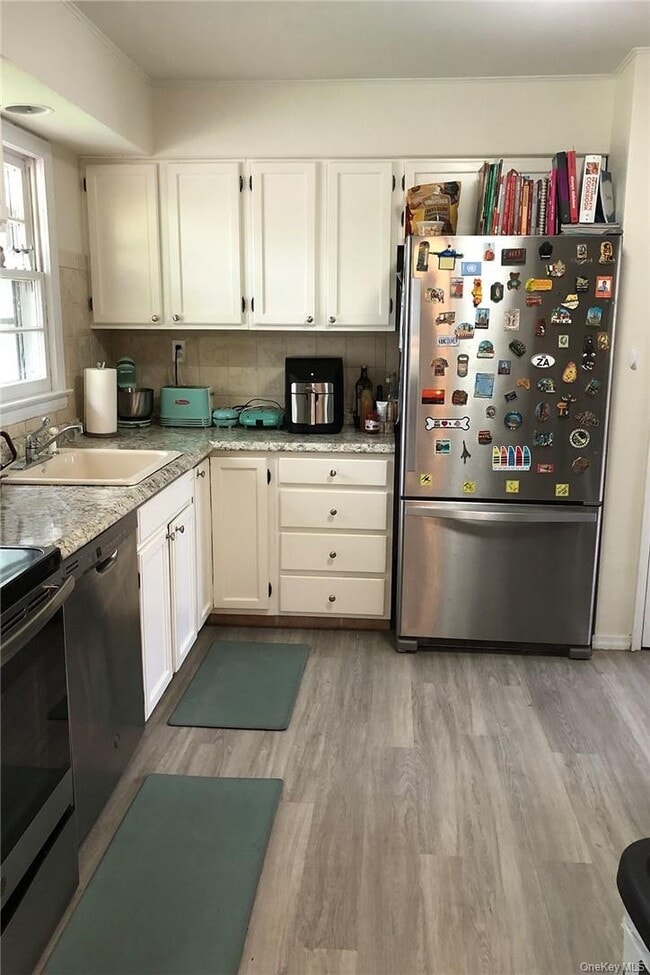 Building Photo - 7 Highview Dr