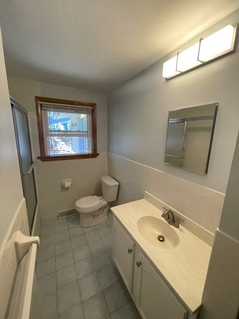 Building Photo - 225 Sunflower Dr