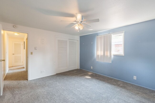 Building Photo - 2 Bedroom 1 Bathroom Unit Available Near BSU