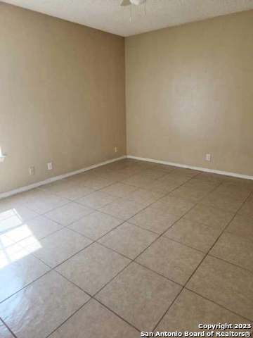 Building Photo - 10529 Starcrest Dr