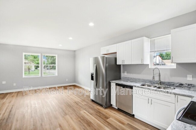 Building Photo - 25 N Drexel Ave