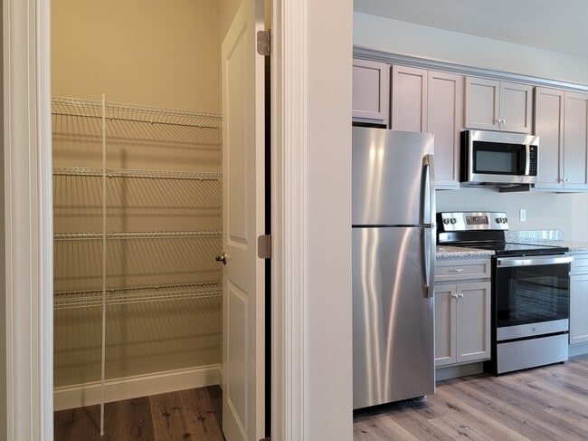 Building Photo - 262 Sage Blvd