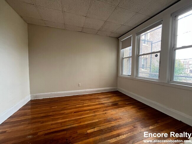 Building Photo - 1630 Commonwealth Ave