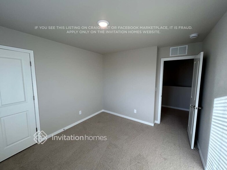 Building Photo - 7406 Green River Ave