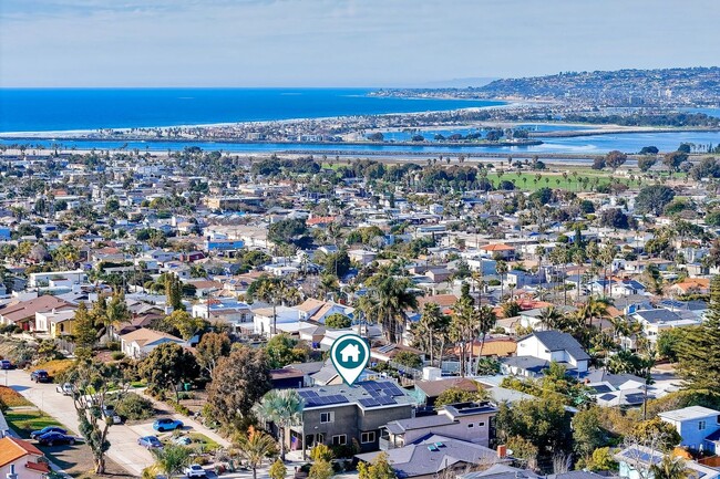 Building Photo - Exquisite Coastal Living- Ocean Beach