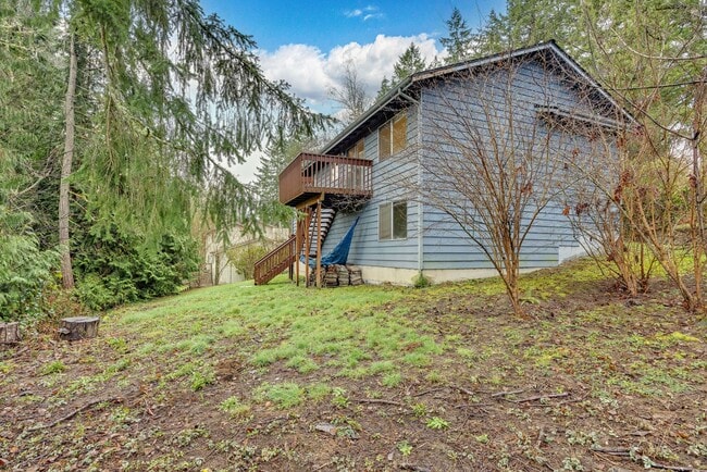 Building Photo - 4617 Basswood Ct SE