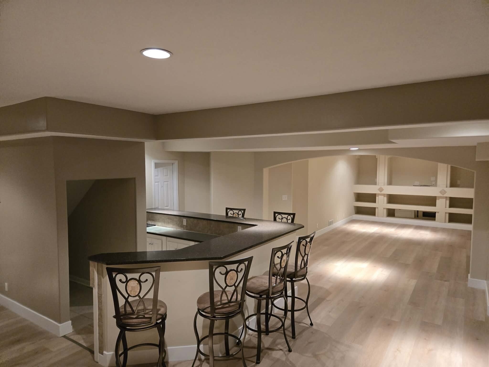 Building Photo - 9513 S 26th Ave