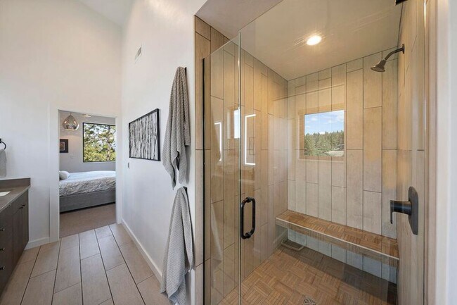 Building Photo - 55 Shady Pnes Ln