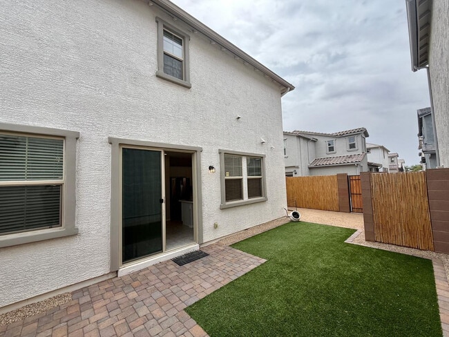 Building Photo - 14220 W Buckskin Trl