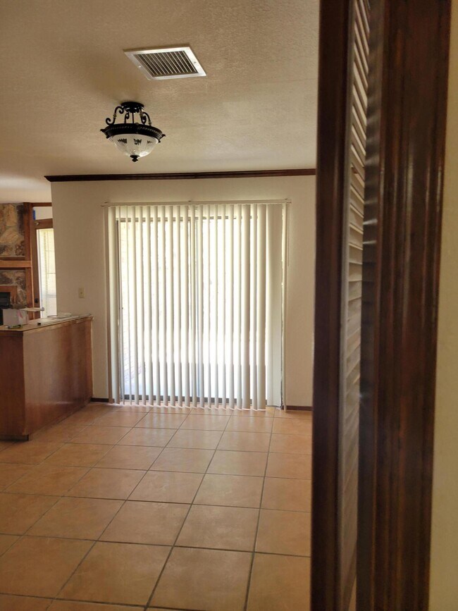 Building Photo - 5624 Spiritus Pl