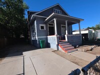 Building Photo - 411 E 7th St