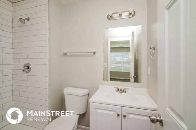 Building Photo - 5817 Bannon Crossings Dr