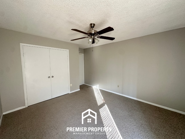 Building Photo - Move-In Ready 4BR Memphis Home w/ Hardwood Floors & Fenced Backyard