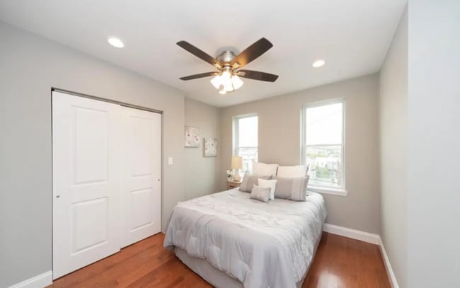 Building Photo - 41 N Linwood Ave