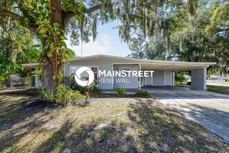 Building Photo - 3 Bedroom Pet-Friendly Home in Sarasota, FL with Main Street Renewal