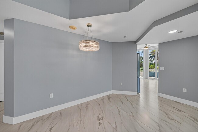 Building Photo - 1440 S Ocean Blvd