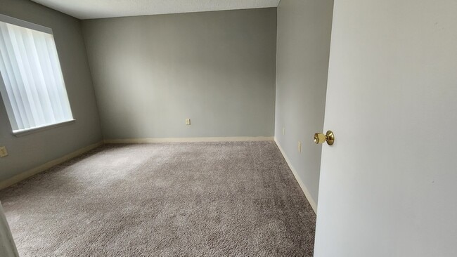 Building Photo - 15 Harbor Point Blvd