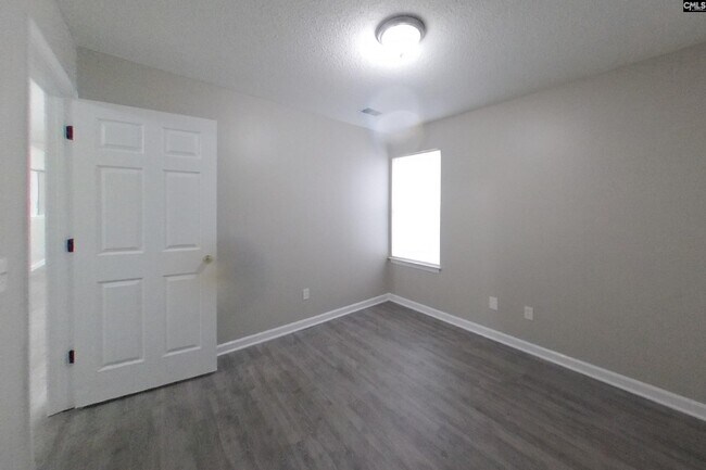 Building Photo - 1310 May Oak Cir
