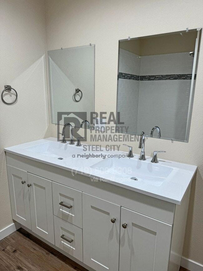 Building Photo - 223 W Harmony Dr