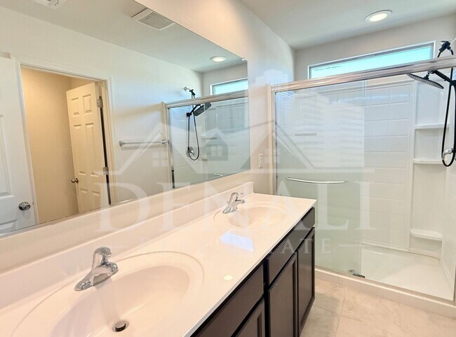Building Photo - 24588 W Flores Dr