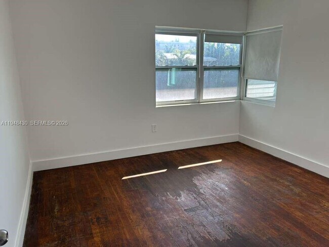 Building Photo - 9780 Bay Harbor Terrace