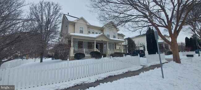 Building Photo - 23503 Sugar View Dr