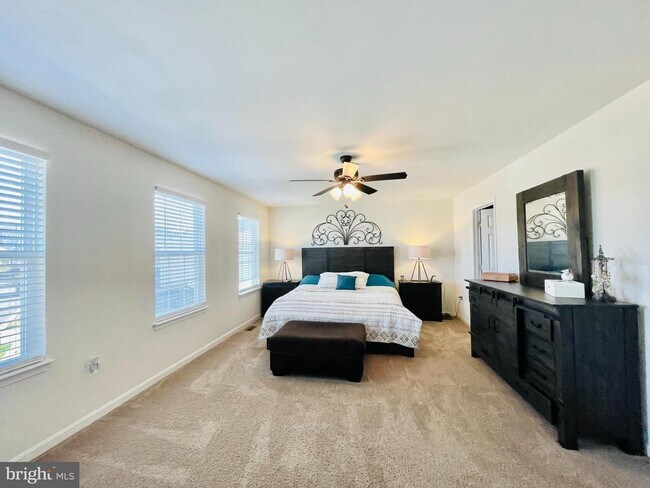 Building Photo - 73 Wellspring Dr