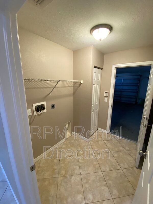 Building Photo - 1011 Chadbourne Ave