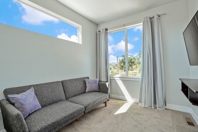 Building Photo - 3213 W Conejos Pl